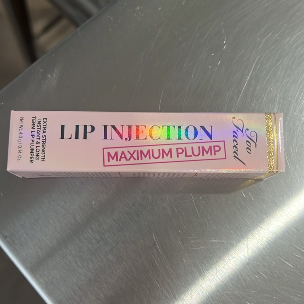 Too Faced Lip Injection Maximum Plump - Picture 2 of 2